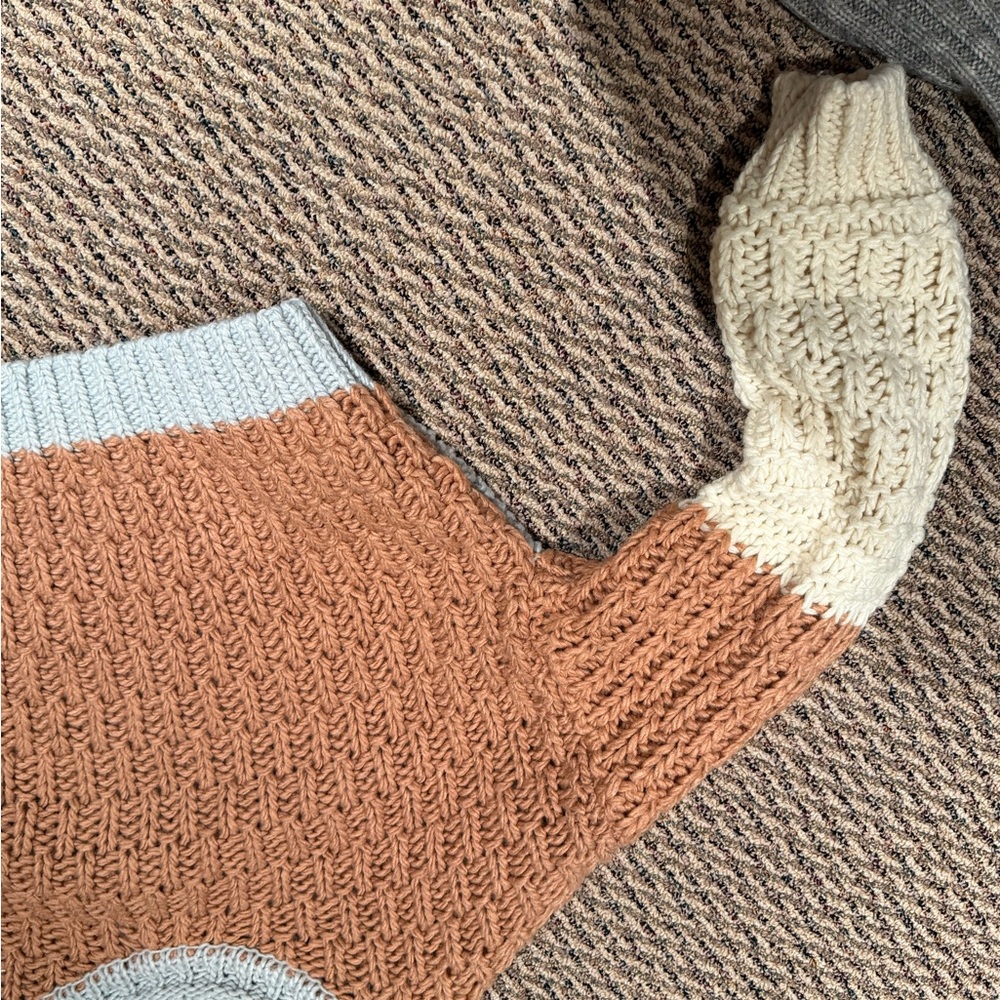 Universal Thread Multicolor Crew Neck Sweater - image 5